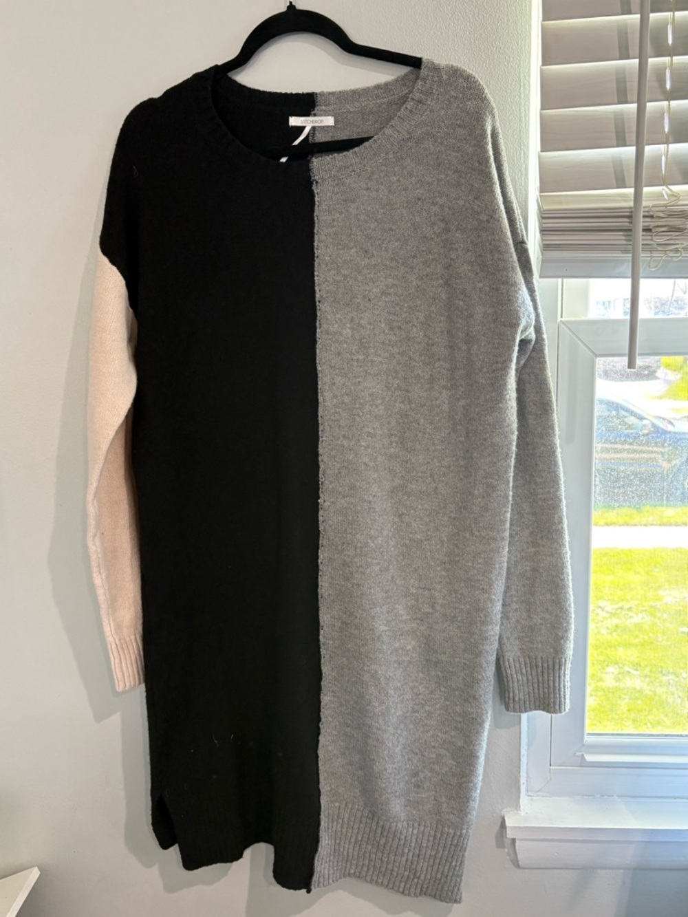 Stitchdrop- Colorblock Crew Neck Sweater Dress in Black, Gray & Cream